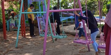 Taman Pakal Jadi Tempat Favorit Anak-Anak Bermain Saat Liburan Sekolah