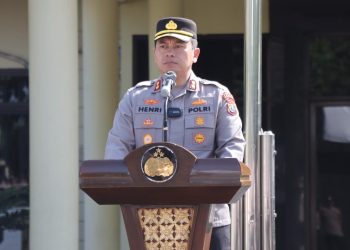 Kapolres Nganjuk Berangkatkan Anggota Umroh sebagai Bentuk Reward