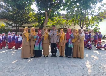 Police Go To School di Ngawi, Ajak Siswa SD Kendal Pahami Disiplin