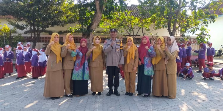 Police Go To School di Ngawi, Ajak Siswa SD Kendal Pahami Disiplin
