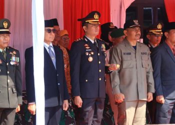 Kapolres Ngawi Hadiri Upacara HUT TNI Ke 80 Di Kodim 0805