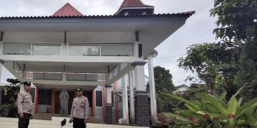Polisi Ngawi Amankan Ibadah Minggu di Ngrambe