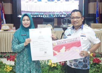 Dukcapil Jeneponto Serahkan 922 Dokumen Dan Buka Layanan Ekstra Pencetakan KIA-Akta