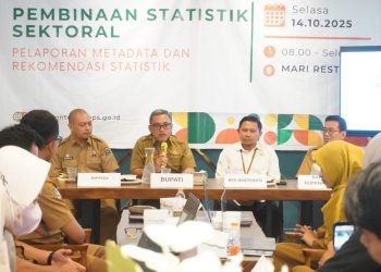 BUPATI JENEPONTO H. PARIS YASIR, S.E., M.M. BUKA KEGIATAN PEMBINAAN STATISTIK SEKTORAL DAN PENGISIAN ROMANTIK