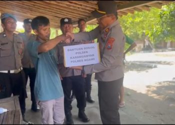 Polisi Ngawi Peduli Warga Terdampak Angin Puting Beliung di Karanganyar