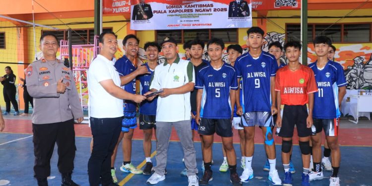 Jaga Kamtibmas Kondusif, Polres Ngawi Gelar Kompetisi Bola Voli Piala Kapolres Tingkat Pelajar
