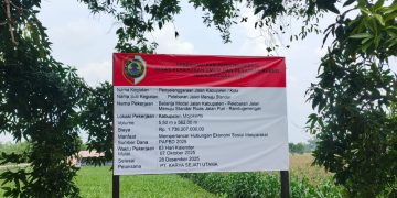 Diduga Tidak Sesuai RAB Proyek Pelebaran Jalan Penghubung Puri – Randu Geneng Mojokerto Lemahnya Pengawasan Pihak Terkait