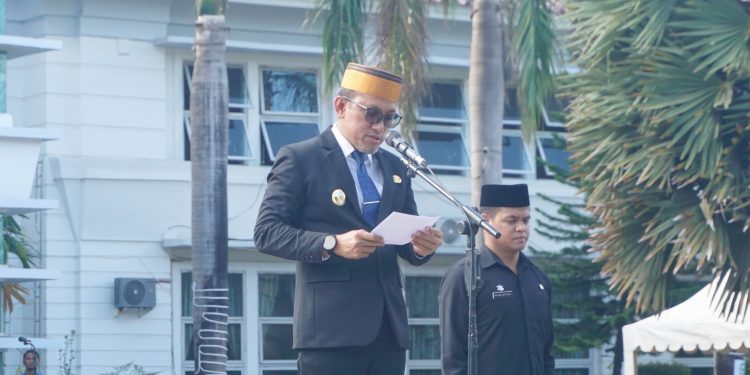 BUPATI JENEPONTO H. PARIS YASIR, SE., MM BERTINDAK SEBAGAI INSPEKTUR UPACARA PERINGATAN HARI SUMPAH PEMUDA KE-97 TAHUN 2025