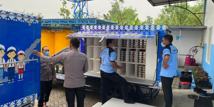 SPPG Polres Ngawi Launching Program Makan Bergizi Gratis (MBG) di Kasreman