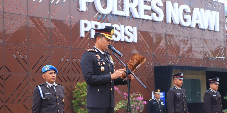 Kapolres Ngawi Pimpin Upacara Peringati Hari Pahlawan 2025