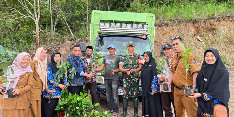 Pemkab Jeneponto Lepas Bantuan Bibit Kopi Arabika Tahun 2025 Dorong Produktivitas Dan Kesejahteraan Petani Di Lereng Gunung Rumbia