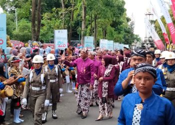Tradisi Lawadan dan Rebutan Tumpeng Warnai Hari Jadi Tulungagung ke-820