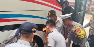 Operasi Zebra Semeru 2025, Satlantas Polres Ngawi Laksanakan Ramp Check Angkutan Umum