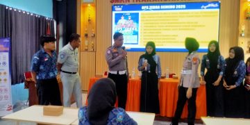 Satlantas Polres Ngawi Laksanakan Police Go To School di SMK Negeri 1 Karanganyar