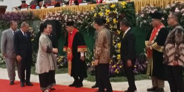 Adies Kadir Mendapatkan Gelar Kehormatan Sebagai Profesor Bidang Dari Unissula