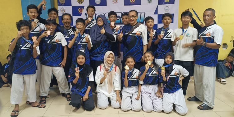 Perisai Diri Adinda TL (Tenggelis) Torehkan Prestasi Gemilang di UPSCC III Unesa