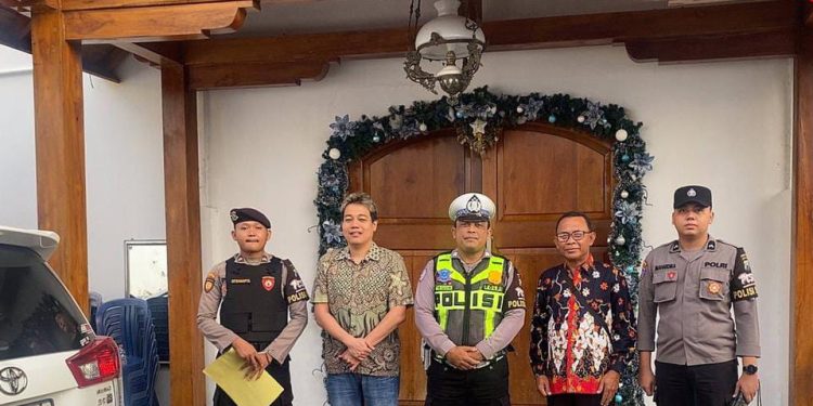 Polres Ngawi Sterilisasi Gereja Jelang Ibadah Natal 2025