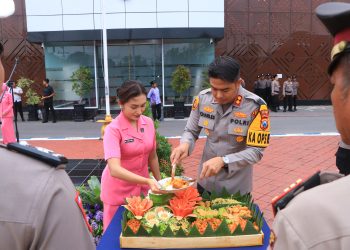 Upacara Kenaikan Pangkat Polres Ngawi Berlangsung Meriah dan Penuh Makna