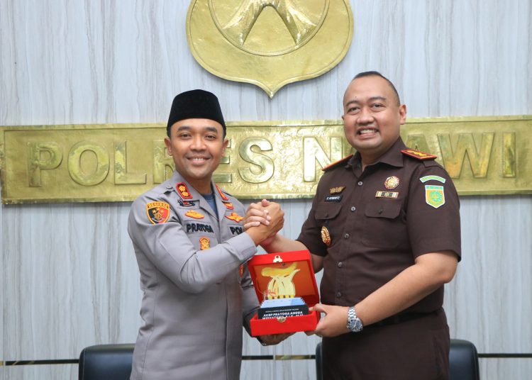 Kapolres Ngawi Terima Kunjungan Silaturahmi Kajari
