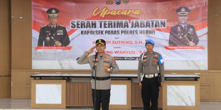 Kapolres Ngawi Pimpin Upacara Sertijab Kapolsek Padas