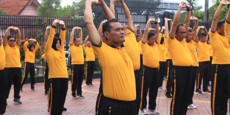 Jaga Kesehatan Tetap Prima, Polres Ngawi Laksanakan Olah Raga Bersama