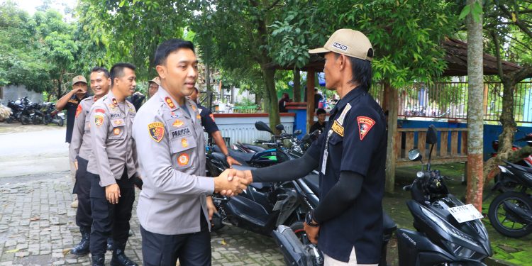 Pastikan Kamtibmas Kondusif, Kapolres Cek Giat Masyarakat Ngawi