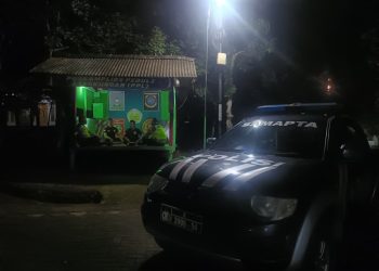 Petugas Poskamling Diperkuat, Polisi Ngawi Laksanakan Asistensi Siskamling di Jogorogo