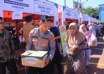 GPM Serentak, Pasar Murah Polres Ngawi Diserbu Warga