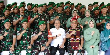 BUPATI JENEPONTO DAMPINGI PANGDAM XIV/HASANUDDIN RESMIKAN SPPG TNI AD KODIM 1425/JENEPONTO