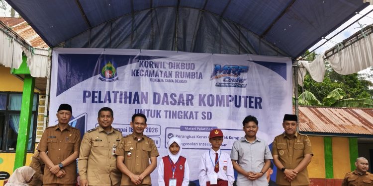 Diinisiasi MRP Center, Pelatihan Komputer untuk Siswa SD di Rumbia Resmi Dibuka Bupati Jeneponto