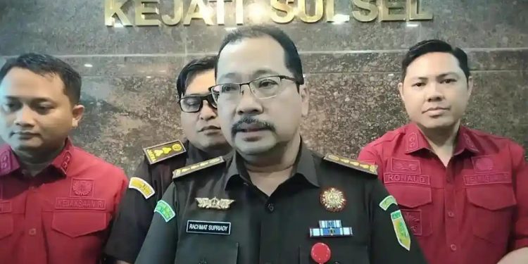 Lima Tersangka Kasus Dugaan Korupsi Pengadaan Bibit Nanas Tahap II JPU Kejati Sulsel Lakukan Penahanan 20 Hari