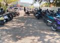 Pembayaran Retribusi Parkir Motor Dan Mobil Di RSUD Lanto Daeng Pasewang Jeneponto Hitung Jam.Raturasn Motor Berparkir Di Jalan Depan RSUD Jeneponto