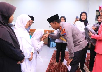 Peringati Hari Bhayangkara ke-80, Kapolres Ngawi Santuni Anak Yatim