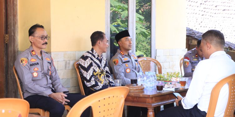 Kapolres Ngawi Serap Aspirasi dan Perkuat Kedekatan dengan Warga Krandegan