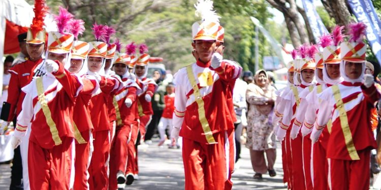 Semarak HUT ke-81 RI, Pemkab Jeneponto Gelar Gerak Jalan Indah Tingkat SD, SMP dan SMA