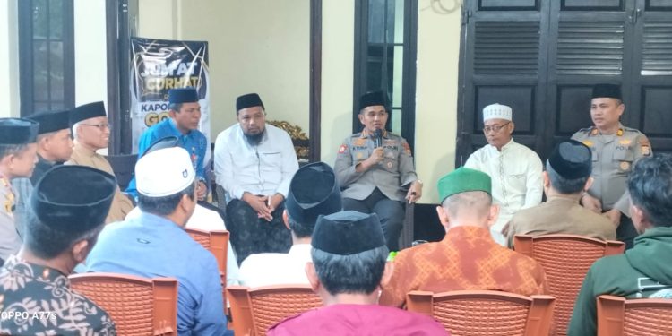Jumat Curhat Kapolresta Gowa di Bontonompo, Serap Aspirasi Warga dan Perkuat Sinergi Menjaga Kamtibmas