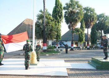 Kobarkan Semangat Patriotik, Kasdim 1409/Gowa Pimpin Upacara Pengibaran Bendera