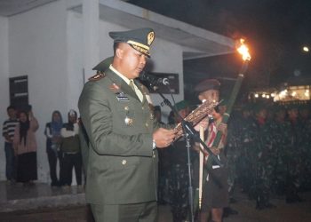 Dandim 1409/Gowa Pimpin Apel Kehormatan dan Renungan Suci HUT RI ke-81 di TMP Romang Lompoa