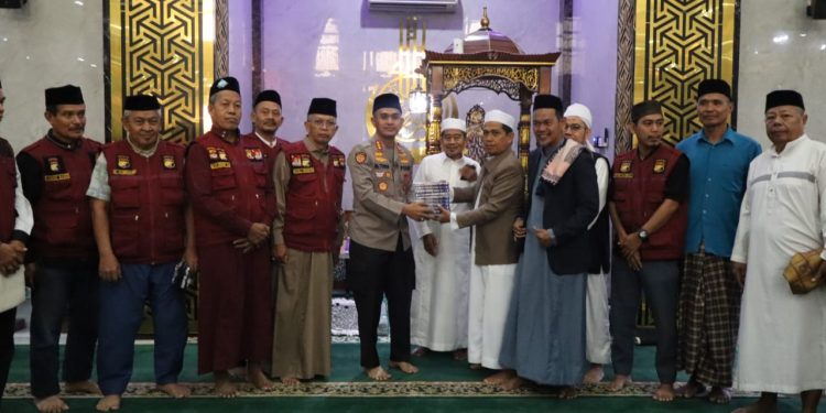 Safari Subuh ke-33, Kapolresta Gowa Ajak Warga Jaga Kamtibmas