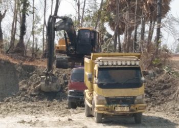 Warga Dusun Bontosunggu Kalimporo,Desa Kalimporo Sorot Penambang Galian C Ilegal